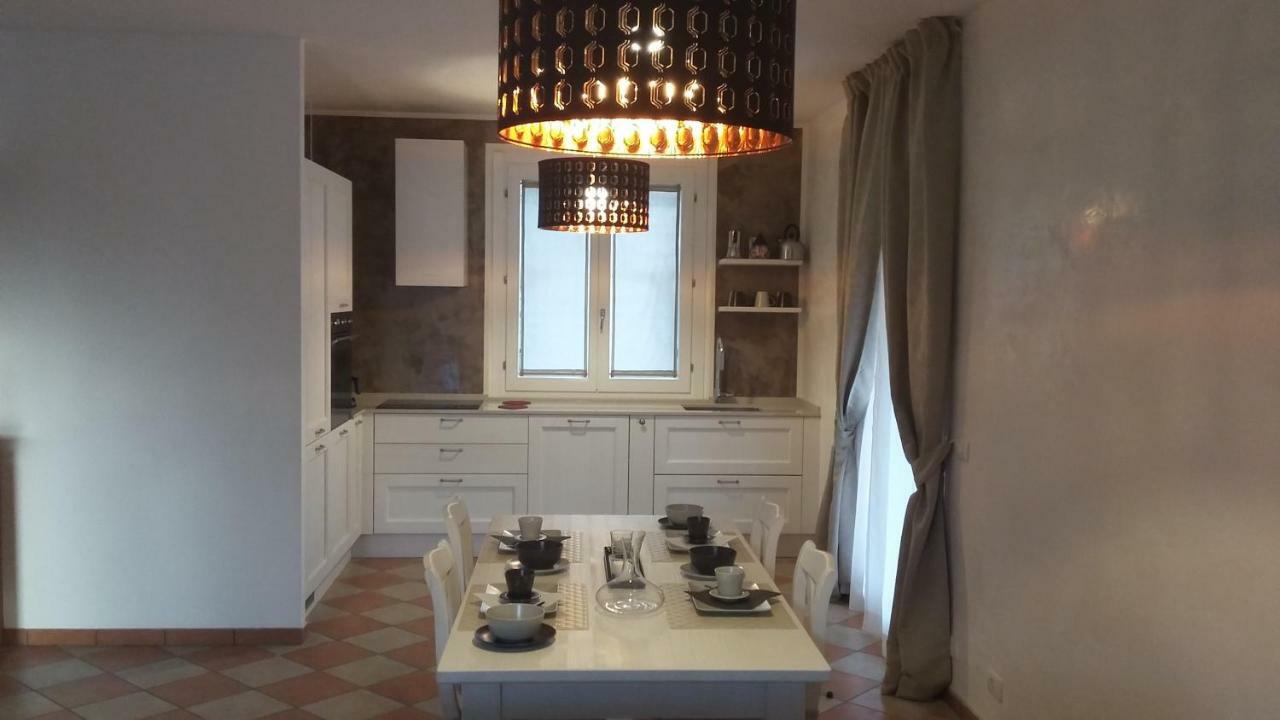 Residenza Leon Bed & Breakfast Кастелнуово дел Гарда Екстериор снимка