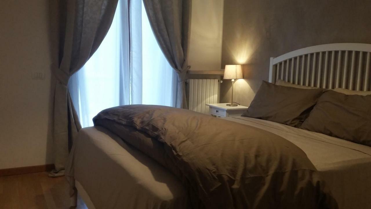 Residenza Leon Bed & Breakfast Кастелнуово дел Гарда Екстериор снимка