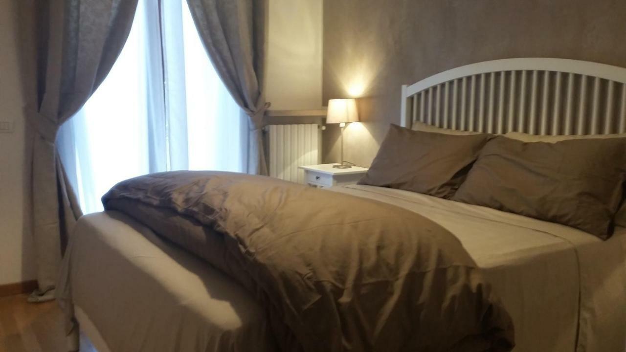 Residenza Leon Bed & Breakfast Кастелнуово дел Гарда Екстериор снимка