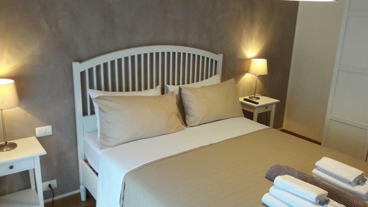 Residenza Leon Bed & Breakfast Кастелнуово дел Гарда Екстериор снимка